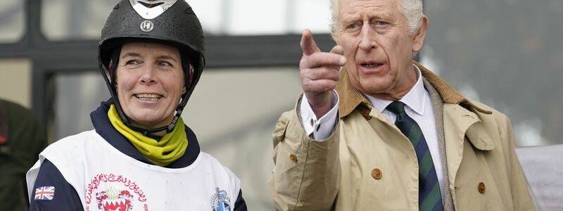 Der britische König Charles III. (r) bei der Royal Windsor Horse Show. - Foto: Andrew Matthews/PA Wire/dpa