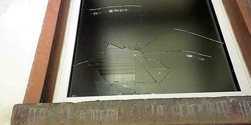POL-PPWP: Keine Einbrecher, aber beschädigte Scheibe - Foto: presseportal.de