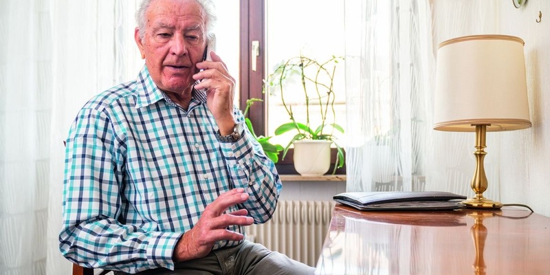 POL-STD: Älteres Ehepaar in Buxtehude durch falsche Polizeibeamte und Schockanruf um mehrere zehntausend Euro betrogen - Polizei sucht Zeugen und warnt erneut vor der Betrugsmasche - Foto: presseportal.de