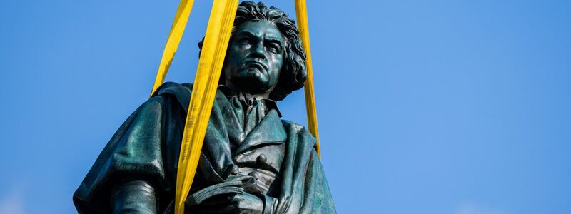 Bei der Uraufführung seiner neunten Sinfonie am 7. Mai 1824 in Wien war Beethoven selbst anwesend. - Foto: Rolf Vennenbernd/dpa