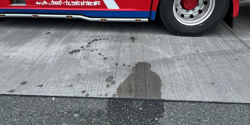 API-TH: Zeugen gesucht ! 850 Liter Diesel aus zwei Lkw entwendet - Foto: presseportal.de