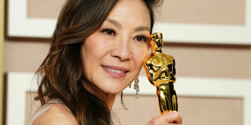 Michelle Yeoh wurde als erste Asiatin überhaupt zur besten Hauptdarstellerin gekürt wurde. - Foto: Jordan Strauss/Invision/dpa