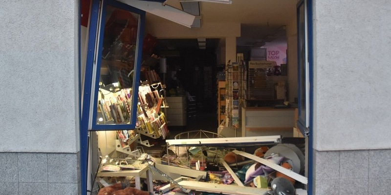 POL-AC: Nach Blitzeinbruch in Geschäft: Polizei nimmt zwei Tatverdächtige fest - Foto: presseportal.de