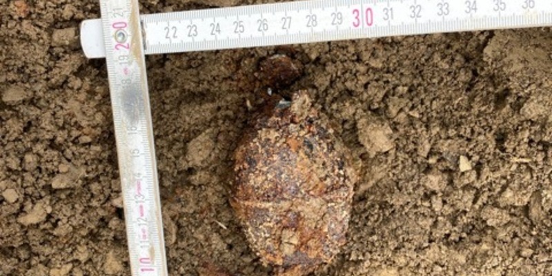 POL-GI: Handgranate bei Ausgrabung gefunden + Einbrecher überrascht + Person aus der Lahn gerettet + Seat gestohlen + Yamaha entwendet + Unfallfluchten - Foto: presseportal.de