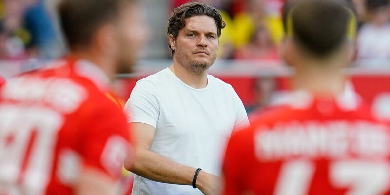 0:3-Niederlage bei Mainz: An der Dortmunder Aufstellung hat es laut Edin Terzic nicht gelegen. - Foto: Uwe Anspach/dpa