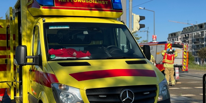 FW Dresden: Schwerer Verkehrsunfall - Foto: presseportal.de