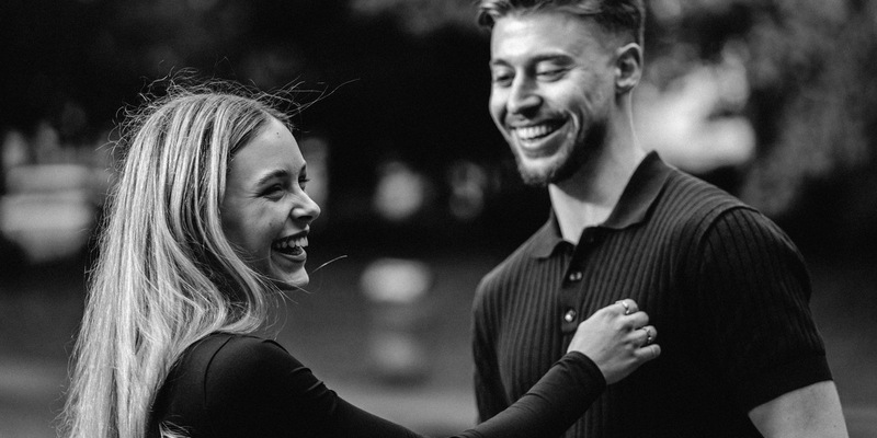 Lasse Landeck klärt auf: So zeigen Frauen Interesse - Foto: presseportal.de