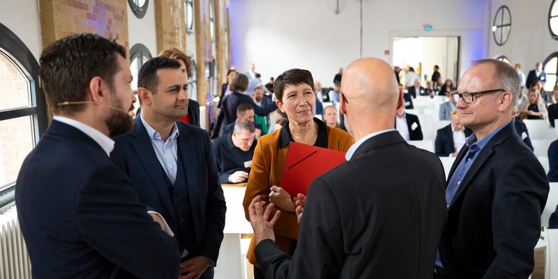 Die Branche steht vor großen Herausforderungen / BdS-Mitgliederversammlung mit intensivem politischem Austausch und Ausstellerrekord - Foto: presseportal.de