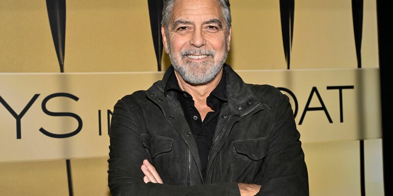 Vor seiner Filmkarriere spielte George Clooney in kleineren Bühnenproduktionen mit. - Foto: Evan Agostini/Invision via AP/dpa