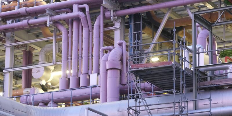 Die IG Bergbau Chemie Energie fordert sieben Prozent mehr Geld für die Beschäftigen. - Foto: Sebastian Willnow/dpa