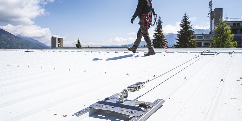 INTERSOLAR: Sicherheit bei Montage und Inspektion / Rothoblaas bietet Expertise und Systeme - Foto: presseportal.de