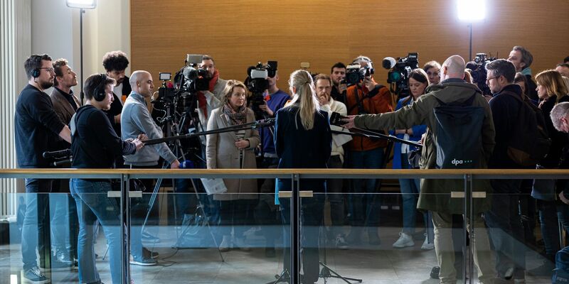 Christian B. werden drei Fälle schwerer Vergewaltigung und zwei Fälle des sexuellen Missbrauchs von Kindern in Portugal vorgeworfen. - Foto: Michael Matthey/dpa
