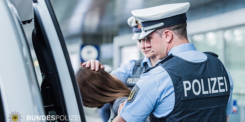 Bundespolizeidirektion München: Gewalt im Zug und am Bahnhof Geltendorf / Bundespolizei ermittelt gegen Tatverdächtige - Foto: presseportal.de