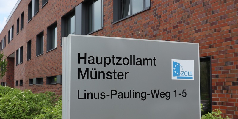 HZA-MS: Hauptzollamt Münster präsentiert Bilanz für 2023 und Gesamteinnahmen von rund 2,3 Milliarden Euro / - Foto: presseportal.de