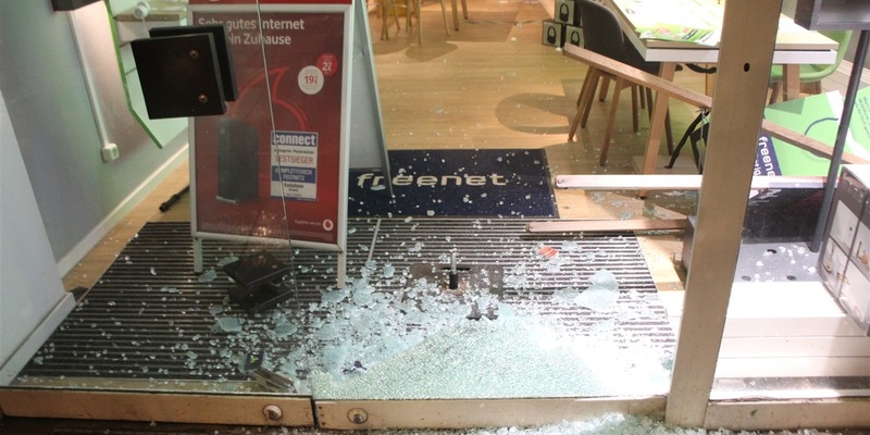 POL-NE: Einbrecher erbeuten Mobiltelefone - Foto: presseportal.de