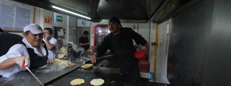 Die Tacos von «El Califa de León» sind begehrt. - Foto: Fernando Llano/AP