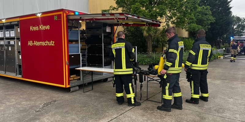 Feuerwehr Kalkar: Brand im Wunderland Kalkar - Foto: presseportal.de
