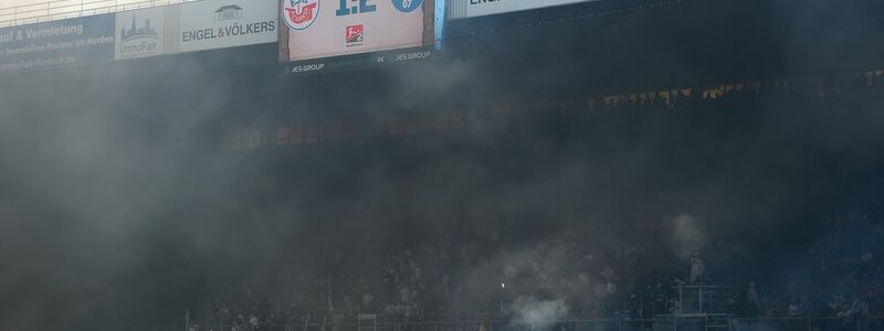 Hansa Rostock ist in die 3. Liga abgestiegen. - Foto: Gregor Fischer/dpa