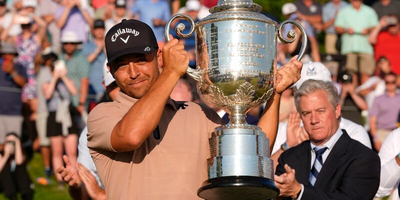 Xander Schauffele beendete das Turnier mit 263 Schlägen - 21 unter Par. - Foto: Sue Ogrocki/AP