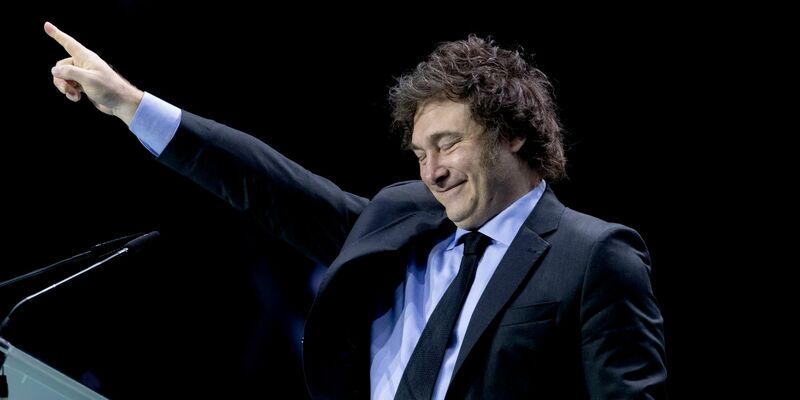 Auf einer Wahlkampfveranstaltung hat Javier Milei die spanische Linksregierung von Sánchez scharf kritisiert - mit Folgen. - Foto: Carlos Luján/EUROPA PRESS/dpa