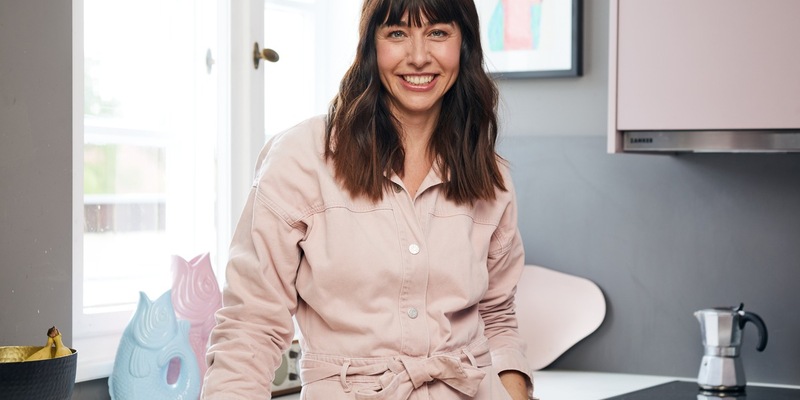 Veganer Nagellackhersteller OZN und Amazon präsentieren neue Farbe: Pippa / Ab dem 21. Mai 2024 ist der neue Nagellack von OZN exklusiv auf Amazon erhältlich - Foto: presseportal.de