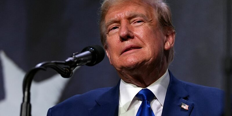 Im Wahlkampf bedient sich Donald Trump regelmäßig radikaler Rhetorik, tut sich mit rassistischen Aussagen hervor und hetzt gegen Minderheiten. - Foto: Abbie Parr/AP