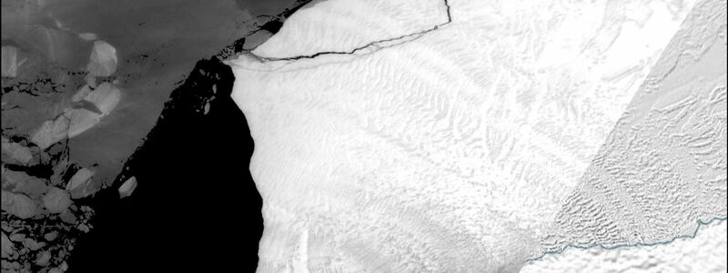 Eine von der britischen Forschungsstation British Antarctic Survey veröffentlichte Satellitenaufnahme zeigt, wie ein Eisberg vom Brunt-Eisschelf der Antarktis abbricht. - Foto: -/Britsh Antarctic Survey/dpa