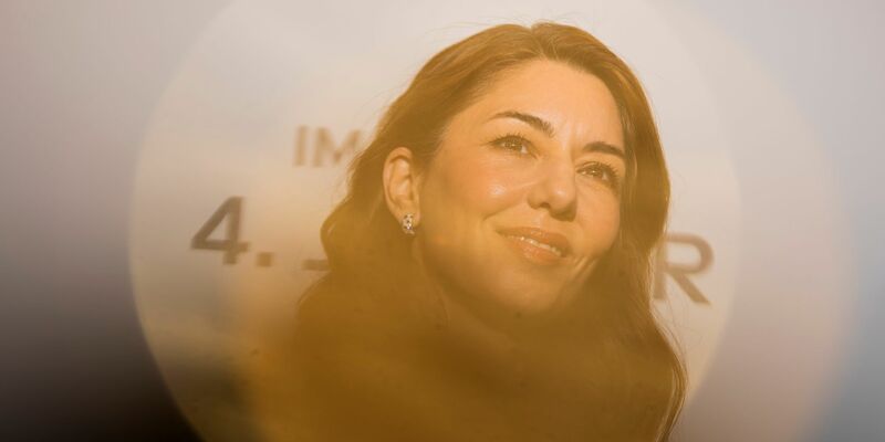 Sofia Coppolas Tochter Romy macht Musik. - Foto: Christoph Soeder/dpa