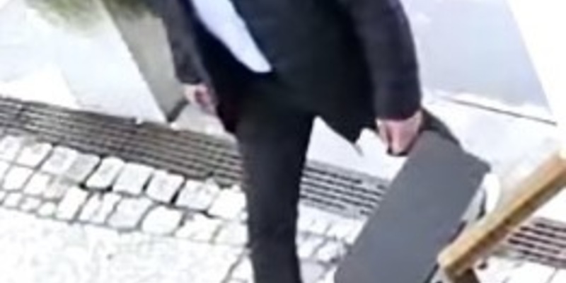 LPI-G: Öffentlichkeitsfahndung der Altenburger Polizei nach unbekannten Dieben - Foto: presseportal.de