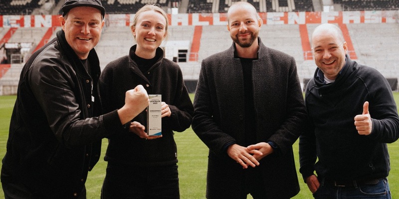Lichtblick-Award: Die Bayerische und FanQ ehren Deutschlands Vorbilder im Fußball - Foto: presseportal.de