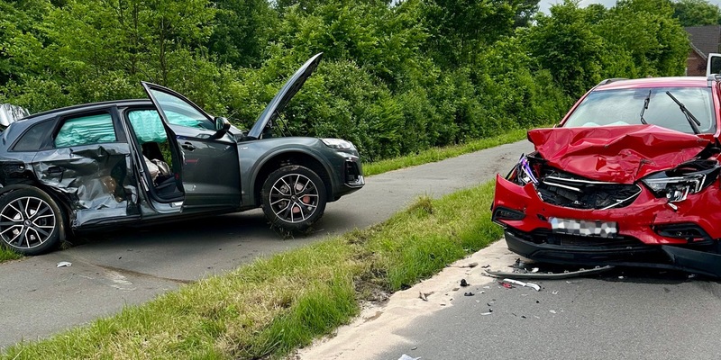 FW Hünxe: Verkehrsunfall mit drei Verletzten - Foto: presseportal.de