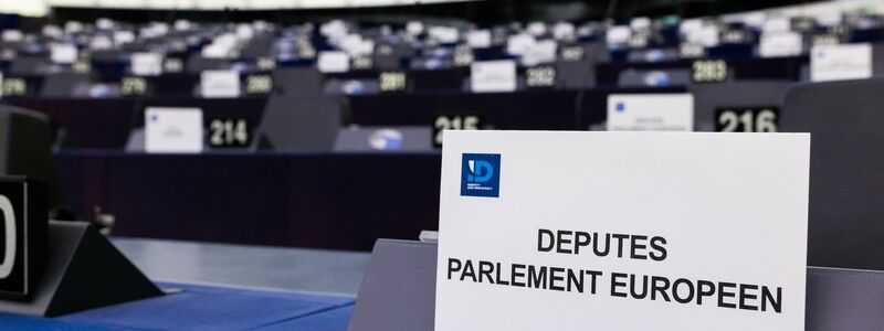 Zu der ID-Fraktion im EU-Parlament gehören neben der italienischen Lega unter anderem auch die französische Partei RN von Marine Le Pen. - Foto: Philipp von Ditfurth/dpa