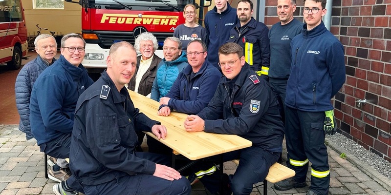 FW-KLE: Bürgerstiftung Till-Moyland unterstützt die Freiwillige Feuerwehr Bedburg-Hau - Foto: presseportal.de
