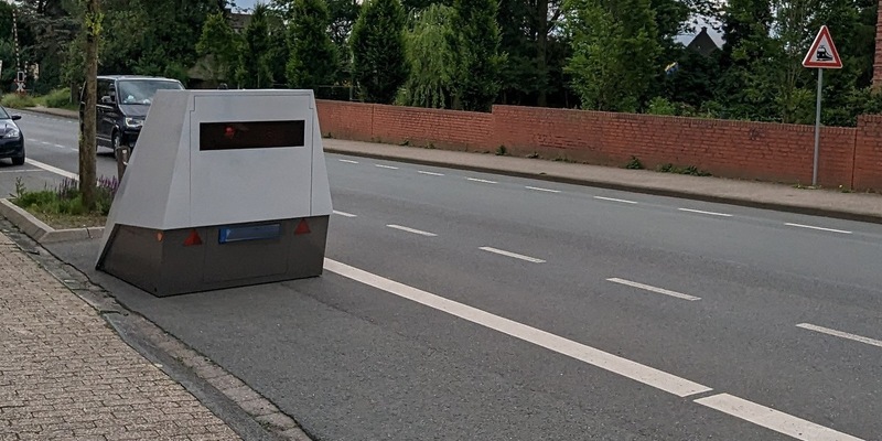 POL-COE: Kreis Coesfeld und Kreispolizeibehörde Coesfeld erprobt neues Geschwindigkeitsmesssystem zur Erhöhung der Verkehrssicherheit - Foto: presseportal.de