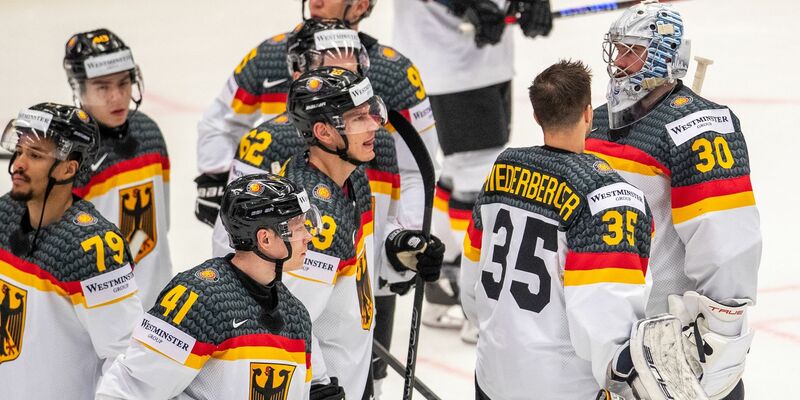 Das deutsche Eishockey-Team verlor gegen die Schweiz. - Foto: Pryèek Vladimír/CTK/dpa