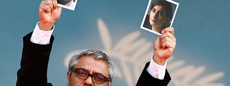 Der iranische Regisseur Mohammad Rasoulof ist mit seinem Film «The Seed of the Sacred Fig» bei der 77. Ausgabe der Filmfestspiele von Cannes für die Goldene Palme nominiert. - Foto: Sameer Al-Doumy/AFP/dpa
