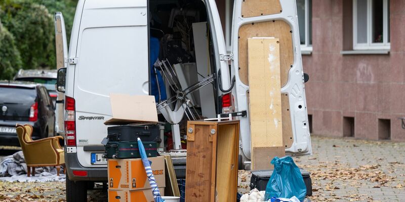 Statistiker haben ermittelt, wann junge Menschen aus dem Elternhaus ausziehen. (Symbolbild) - Foto: Hendrik Schmidt/dpa