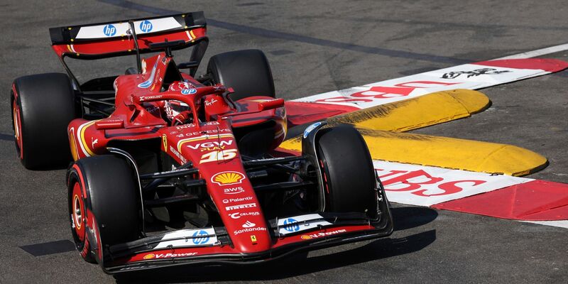 Sicherte sich in seiner Heimatstadt Monaco die Pole: Charles Leclerc. - Foto: Claudia Greco/Pool Reuters/AP/dpa