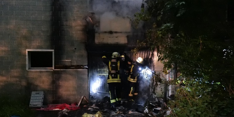 FW-DO: Feuerwehr Dortmund löscht Brand in einem leerstehenden Haus - Foto: presseportal.de
