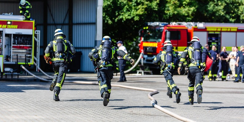 Feuerwehr MTK: Kreisentscheid der Hessischen Feuerwehrleistungsübung: Feuerwehr Eddersheim verteidigt ersten Platz - Foto: presseportal.de