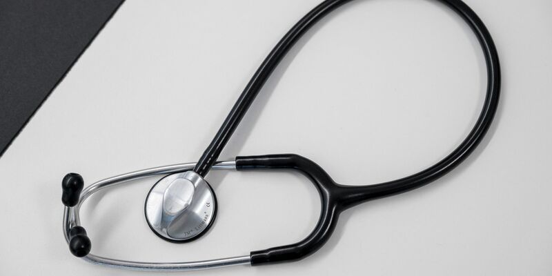 Gut 31 Prozent der Human- und Zahnmediziner sind 55 Jahre oder älter. - Foto: Daniel Vogl/dpa