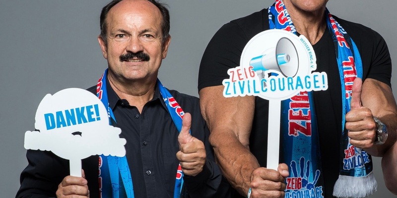 Hollywood-Star Ralf Moeller lobt Ausstellung in Asklepios Klinik und dankt den Pflegekräften - Foto: presseportal.de