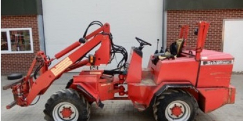 POL-CUX: Hoflader in Heerstedt-Lohe entwendet (Lichtbild in der Anlage) - Foto: presseportal.de