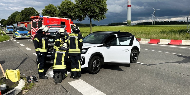 FFW Schwalmtal: Technische Hilfeleistung nach Verkehrsunfall - Foto: presseportal.de