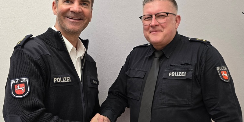 POL-STD: Führungswechsel bei der Polizei im Landkreis - neue Leiterin des Polizeikommissariats Buxtehude - neuer Leiter des Einsatzbereiches bei der Polizeiinspektion Stade - Foto: presseportal.de