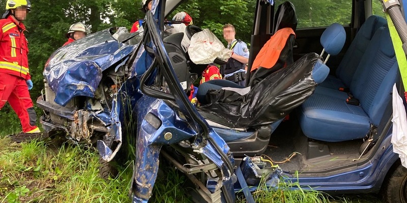 POL-SO: Nachtrag: Pkw-Fahrer schwer verletzt - Foto: presseportal.de