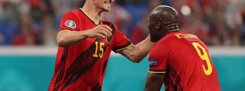 Belgien setzte sich dank Toren von Thomas Meunier (l) und Romelu Lukaku gegen Russland durch. - Foto: Igor Russak/dpa