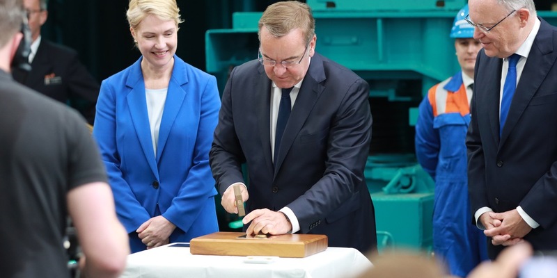 Kiellegung der ersten Fregatte der Klasse 126 für die Deutsche Marine - Foto: presseportal.de