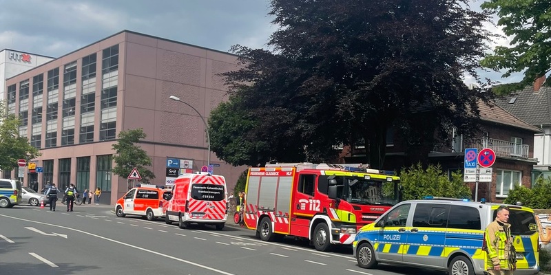 FW-GLA: Gasgeruch im Gebäude mit einem Massenanfall von Verletzten (MANV 5) - Foto: presseportal.de