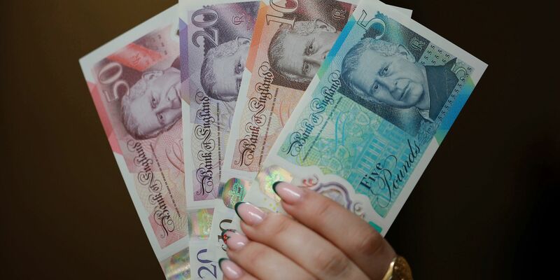 Porträt des Königs auf neuen Geldscheinen: Charles III. ist erst der zweite Monarch, dem diese Ehre zuteil wird. - Foto: Bank of England/Bank of England via AP/dpa